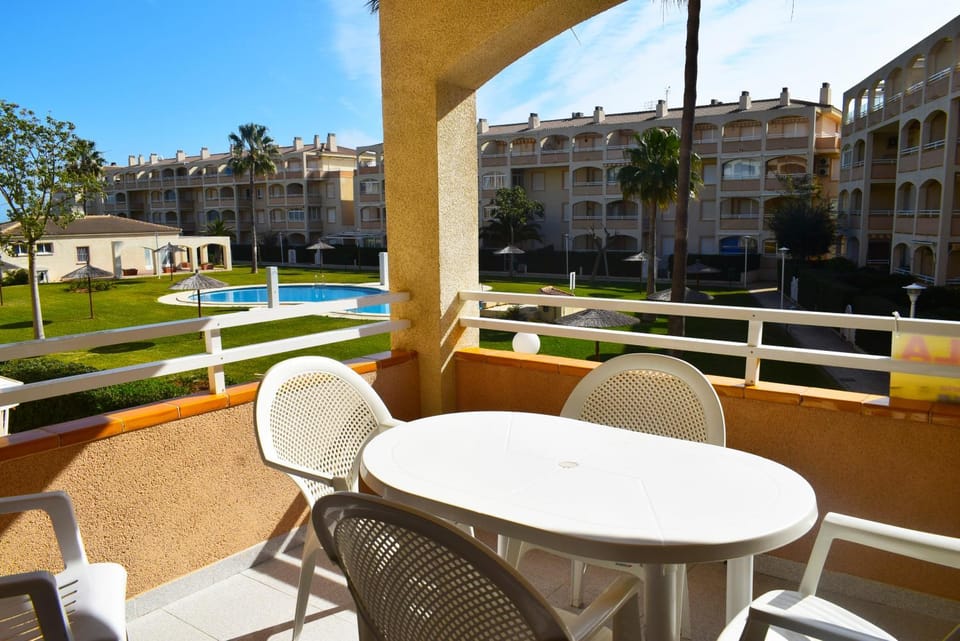 Balcony/Terrace, Pool view