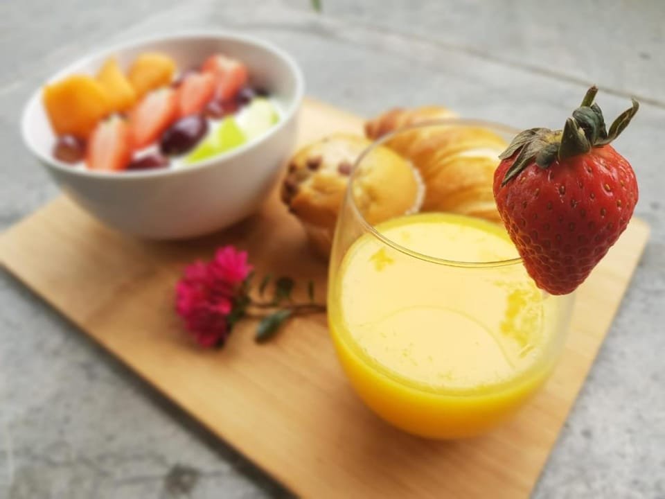 Food and drinks, Breakfast, Continental breakfast