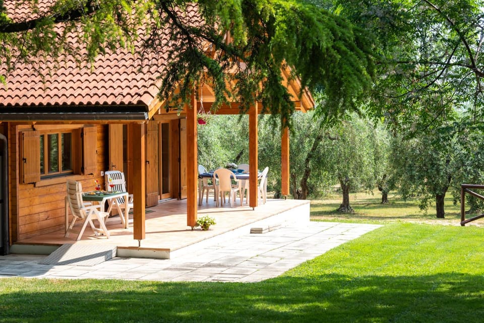Patio, Facade/entrance