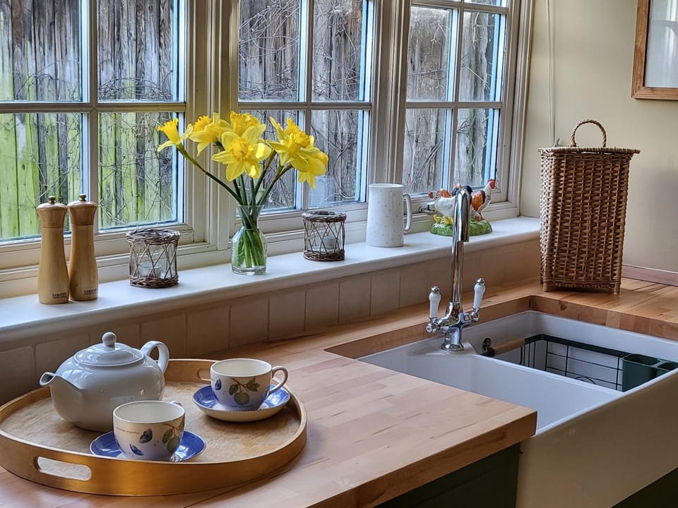 Freshwater Barn Apartment in Rother District