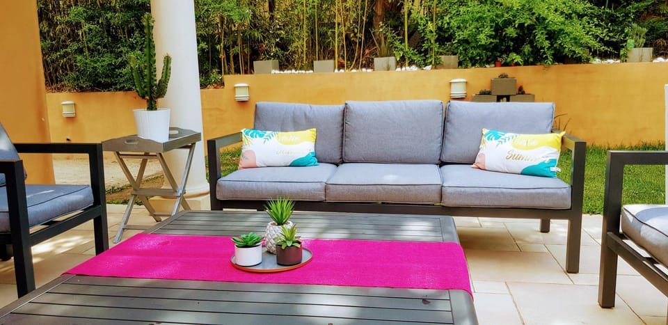 Sunsetvilla au calme avec SPA et Piscine chauffée, plage à pied ,Golf à proximité House in La Cadière-d'Azur