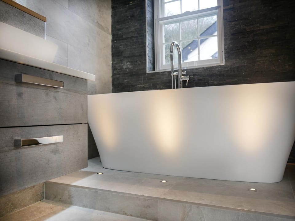 Bathroom, Bath