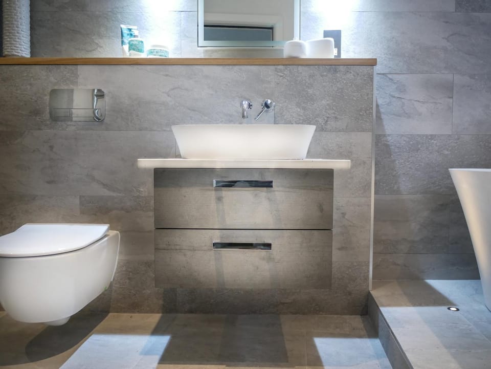 Toilet, Bathroom