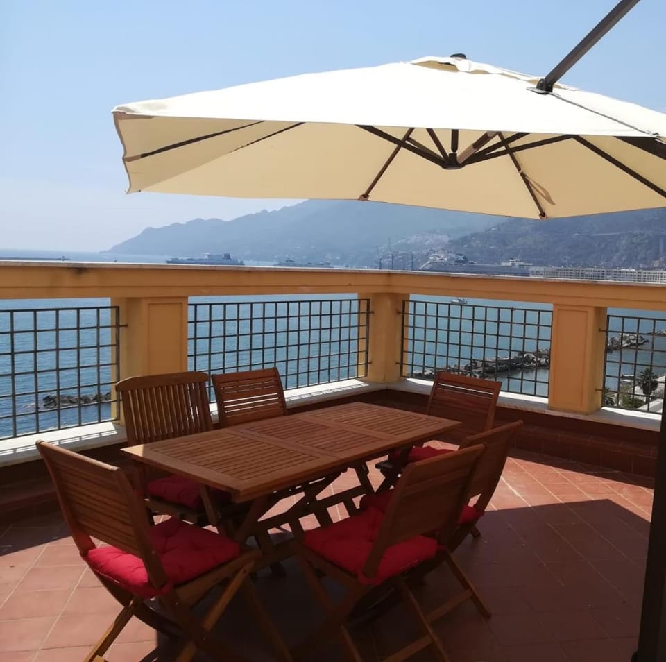 Day, Summer, Balcony/Terrace, Decorative detail, Sea view