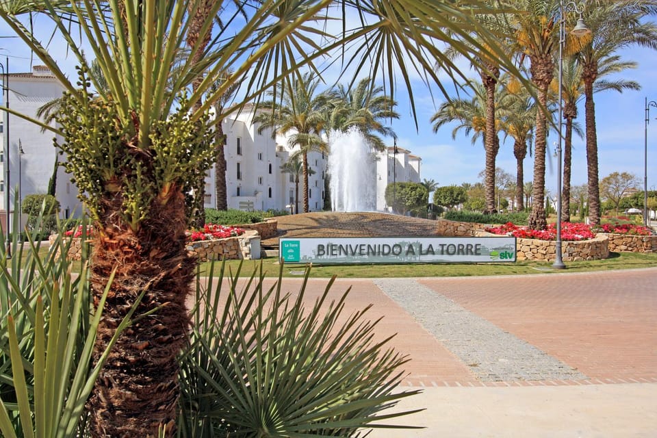 Neighbourhood, Garden, On site