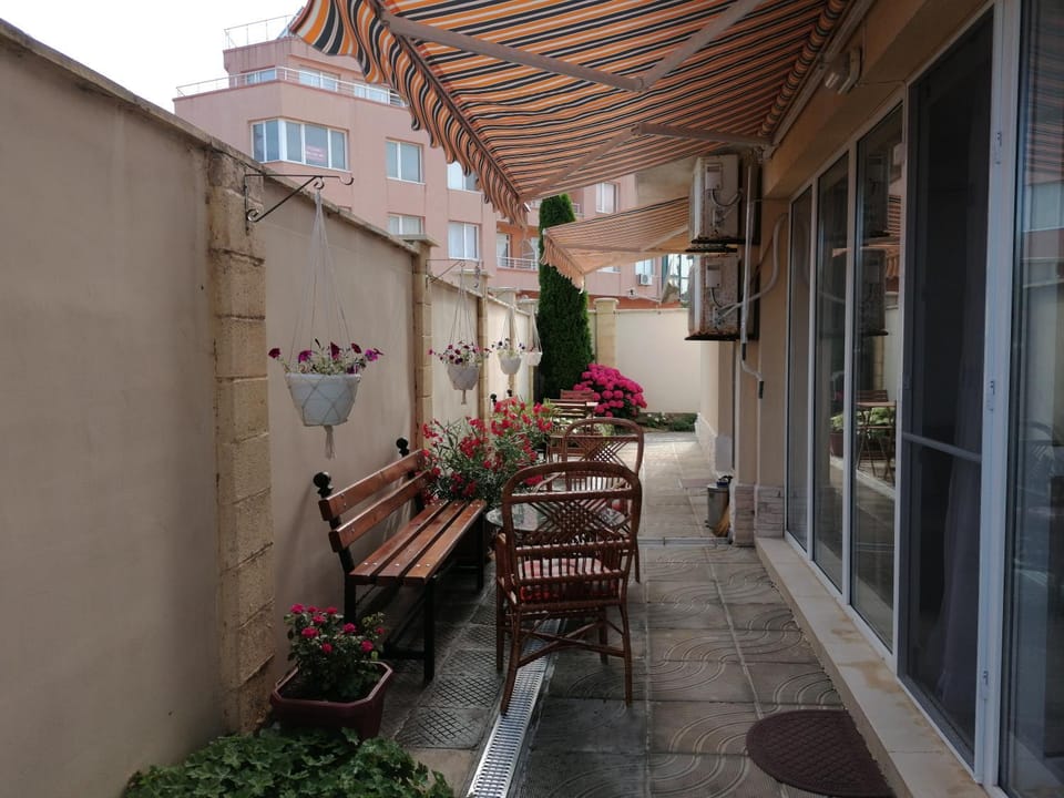 Sunny House Byala Apartment in Varna Province