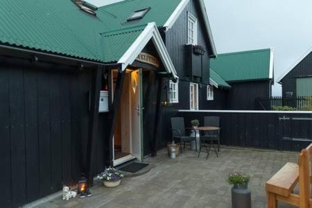 Property building, Facade/entrance