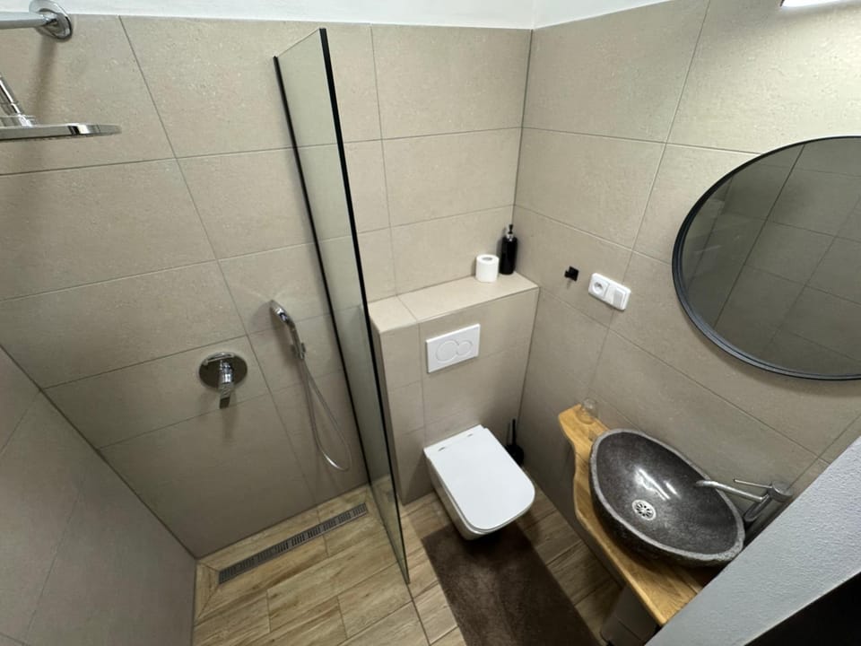 Shower, Toilet, Bathroom