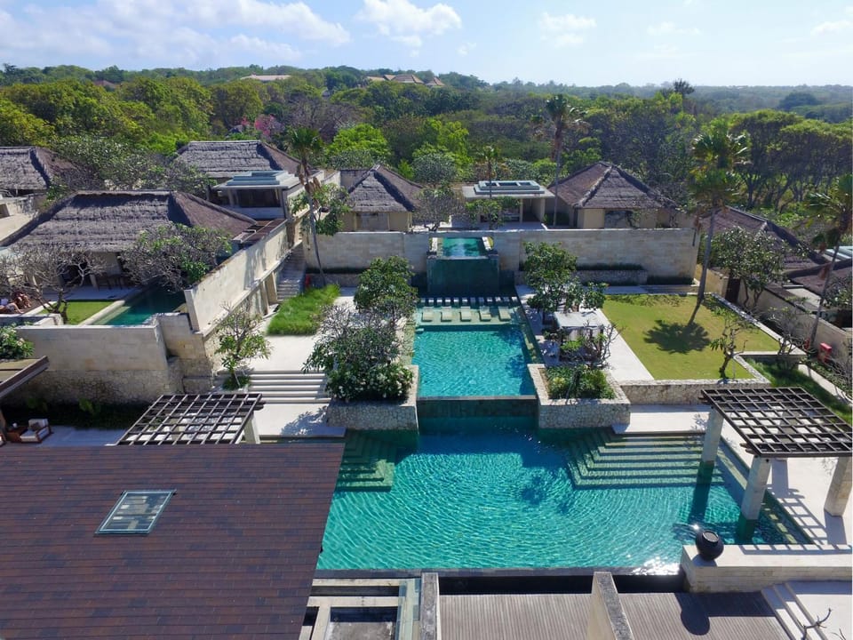 Property building, Swimming pool