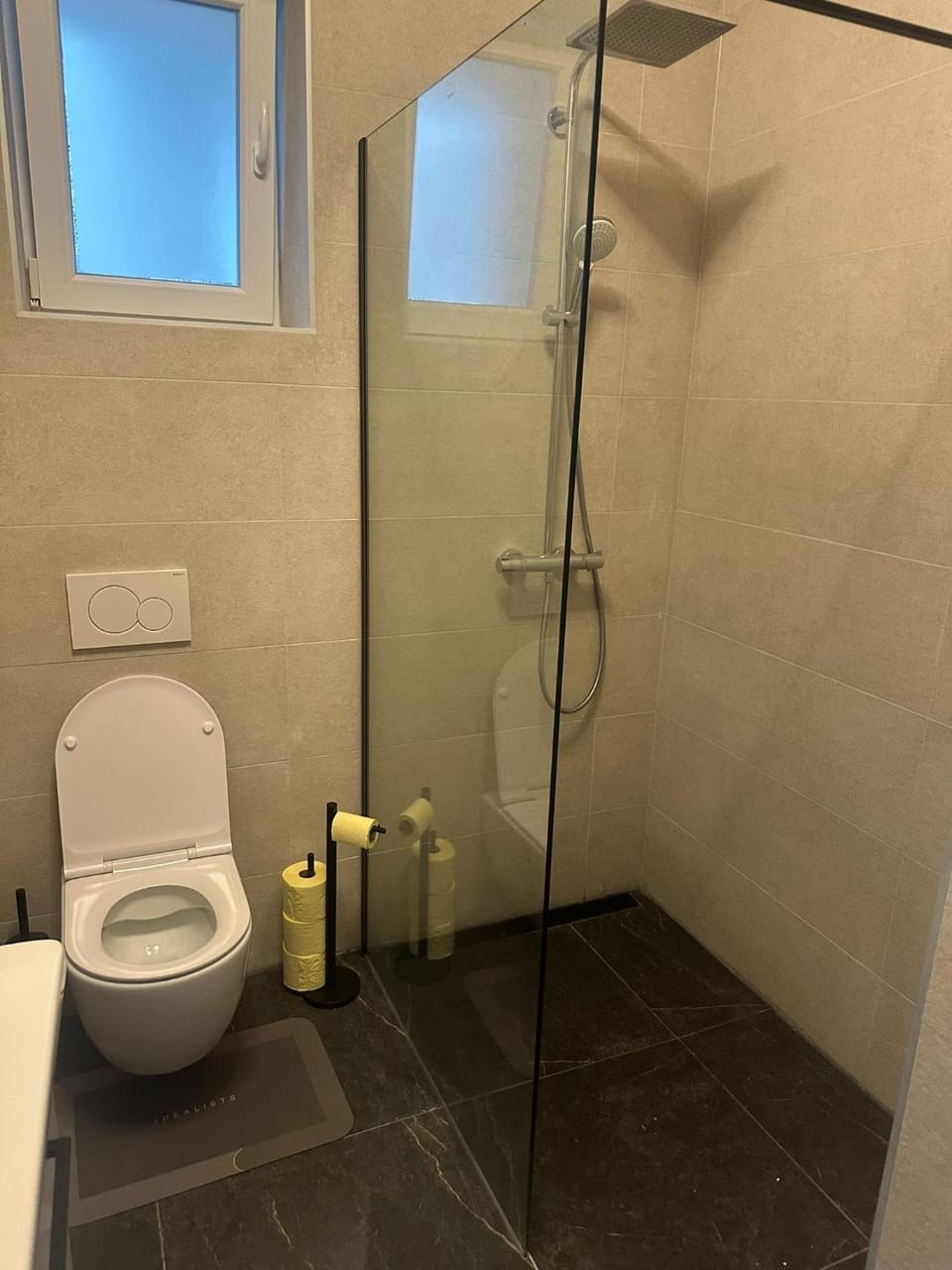 Shower, Toilet, Bathroom