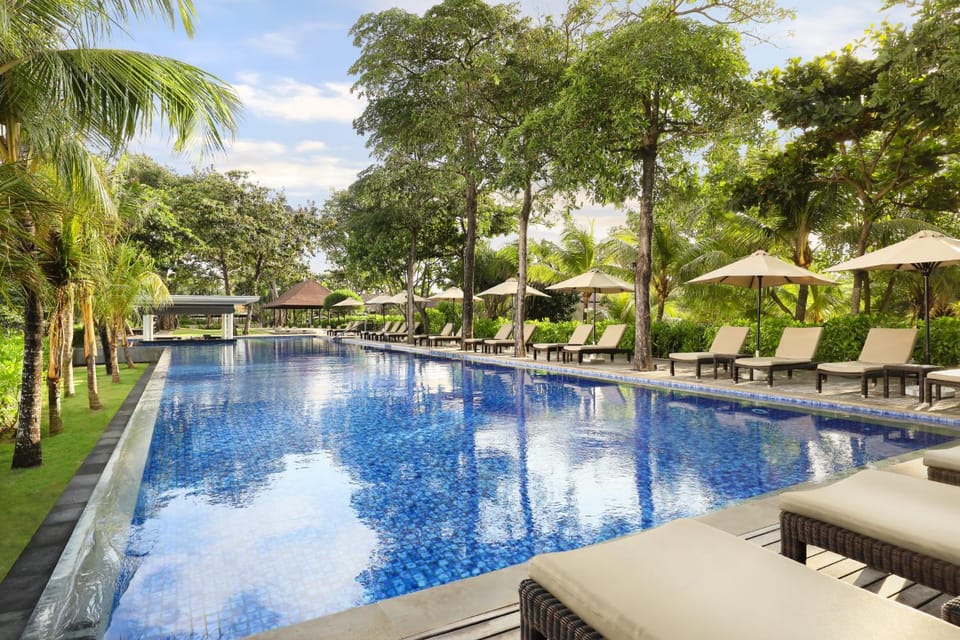 Swimming pool