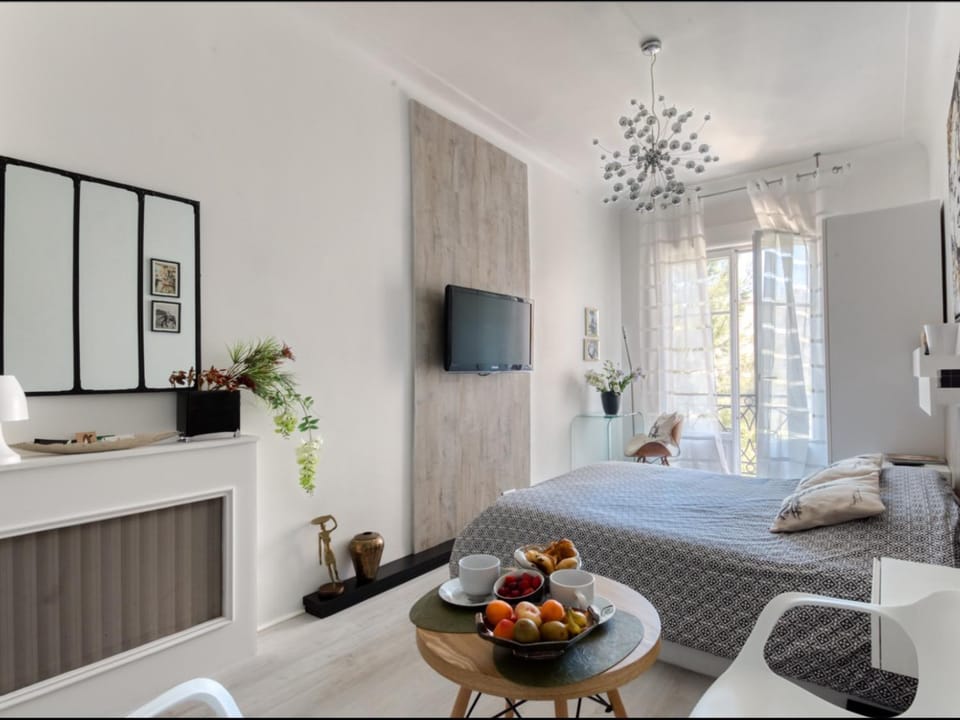 Cannes Croisette Concorde Miramar Apartment in Cannes