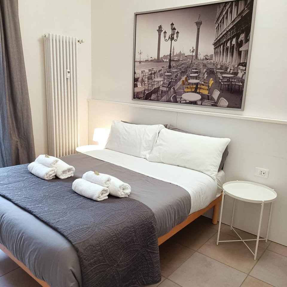 Piccole suite di charme Bed and Breakfast in Turin