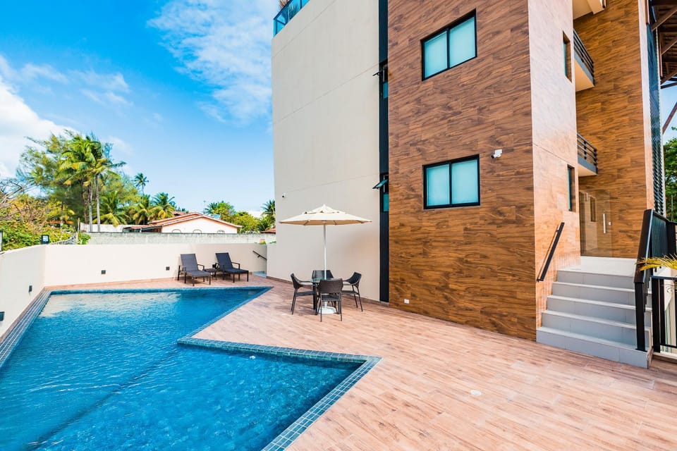 Property building, Swimming pool, Swimming pool