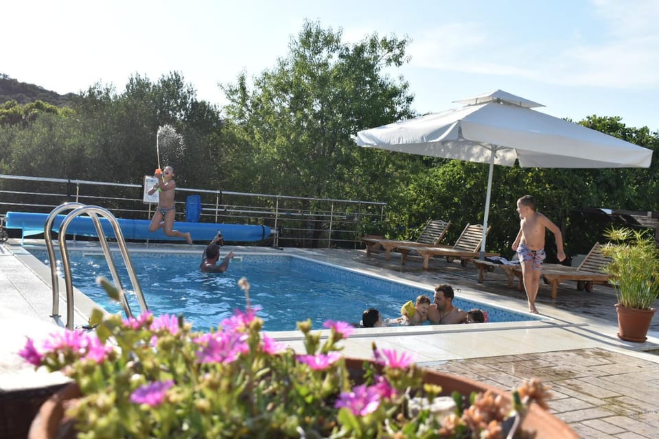 Garden, Hot Tub, Swimming pool