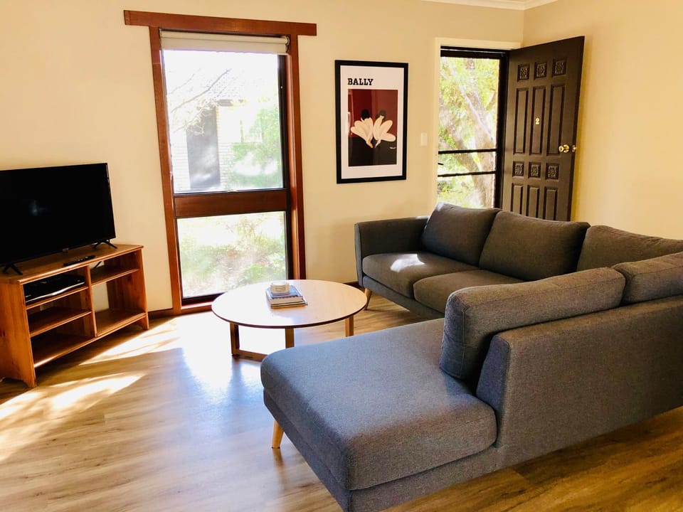 Living room, Lounge or bar