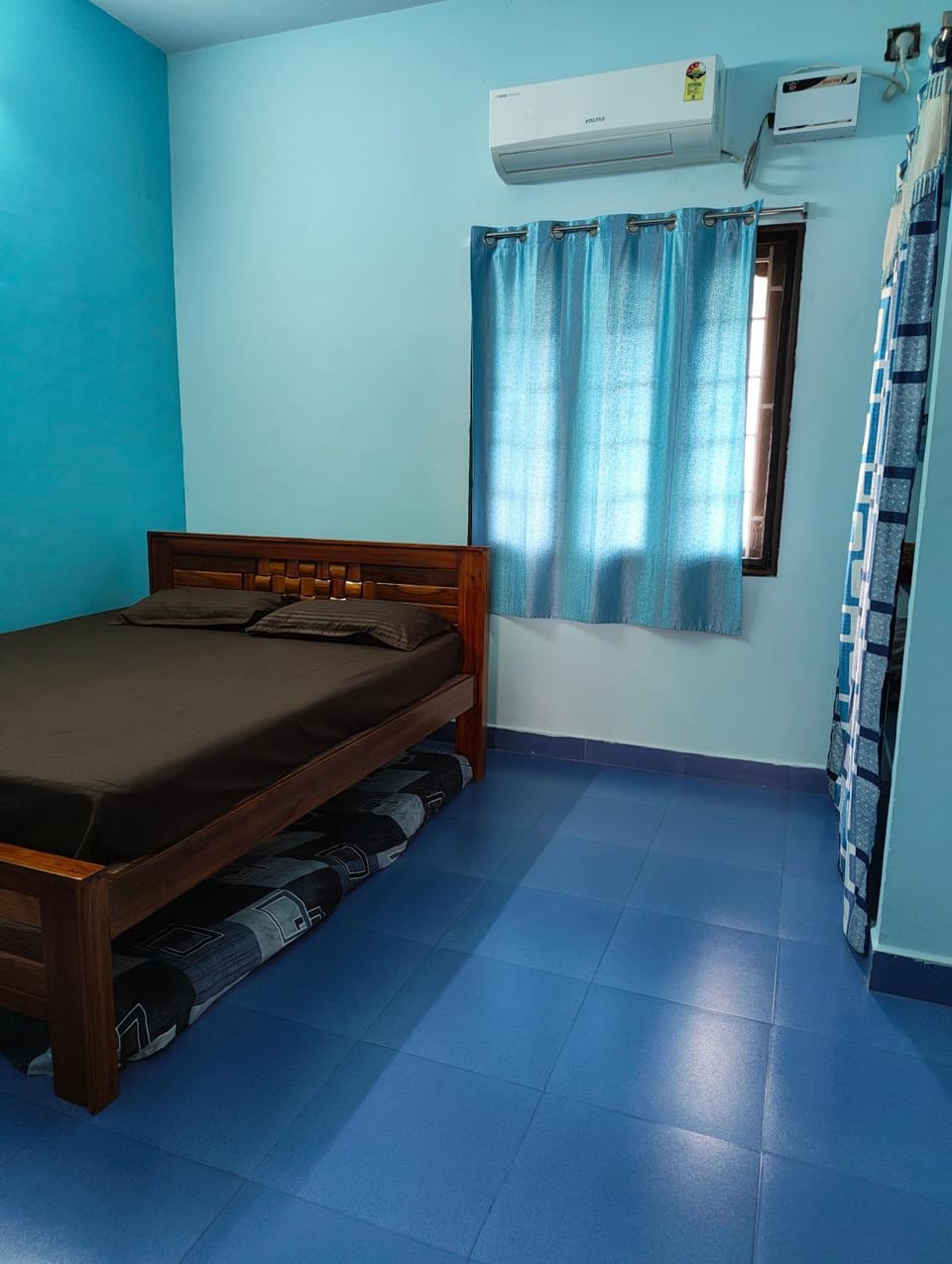 RR Home Stay Bed and Breakfast in India