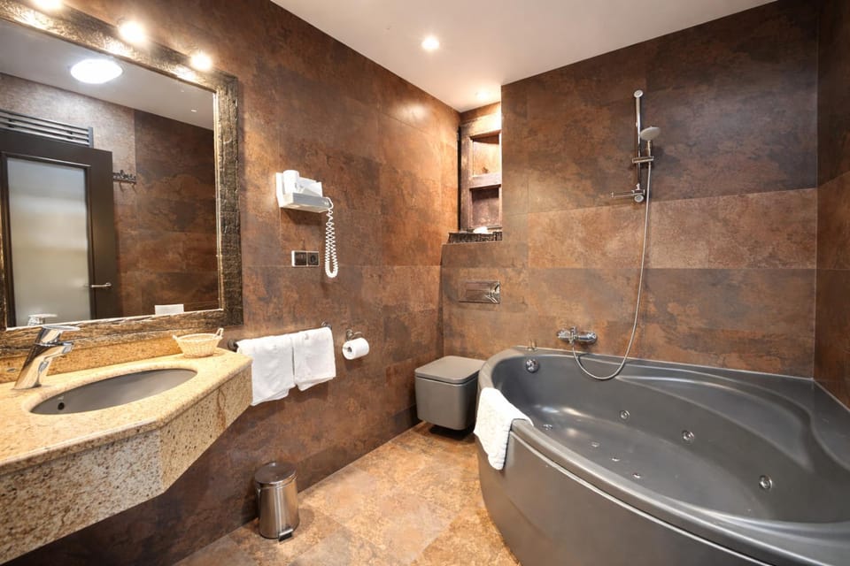 Hot Tub, Bathroom, Bath
