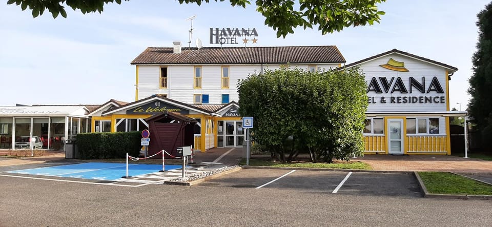 Property building, Day, Parking