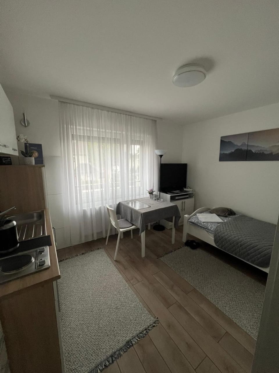 Rooms in Düsseldorf near the Airport/Fair Inn in Dusseldorf