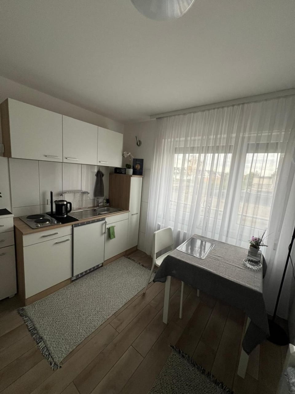 Rooms in Düsseldorf near the Airport/Fair Inn in Dusseldorf
