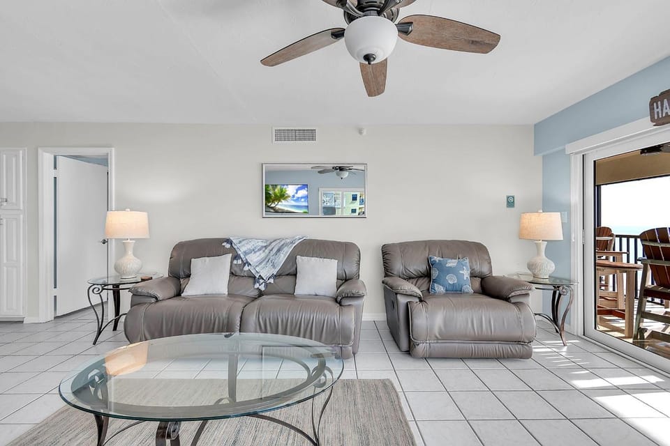 Arie Dam 304 House in Madeira Beach
