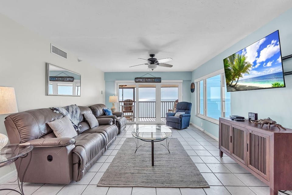 Arie Dam 304 House in Madeira Beach