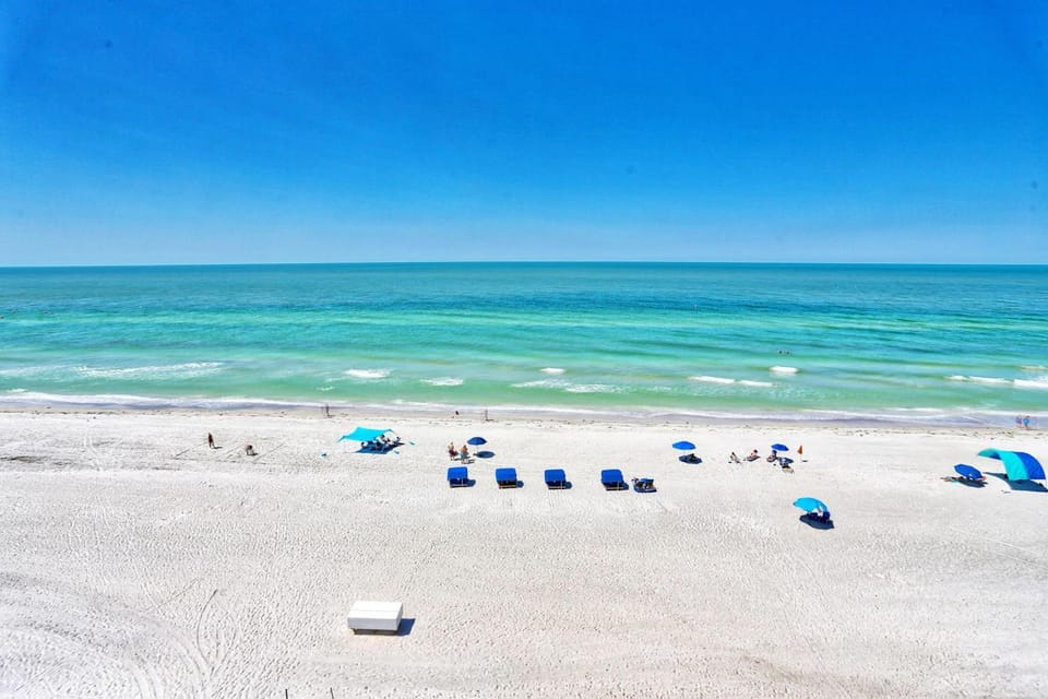 Emerald Isle 602 House in North Redington Beach