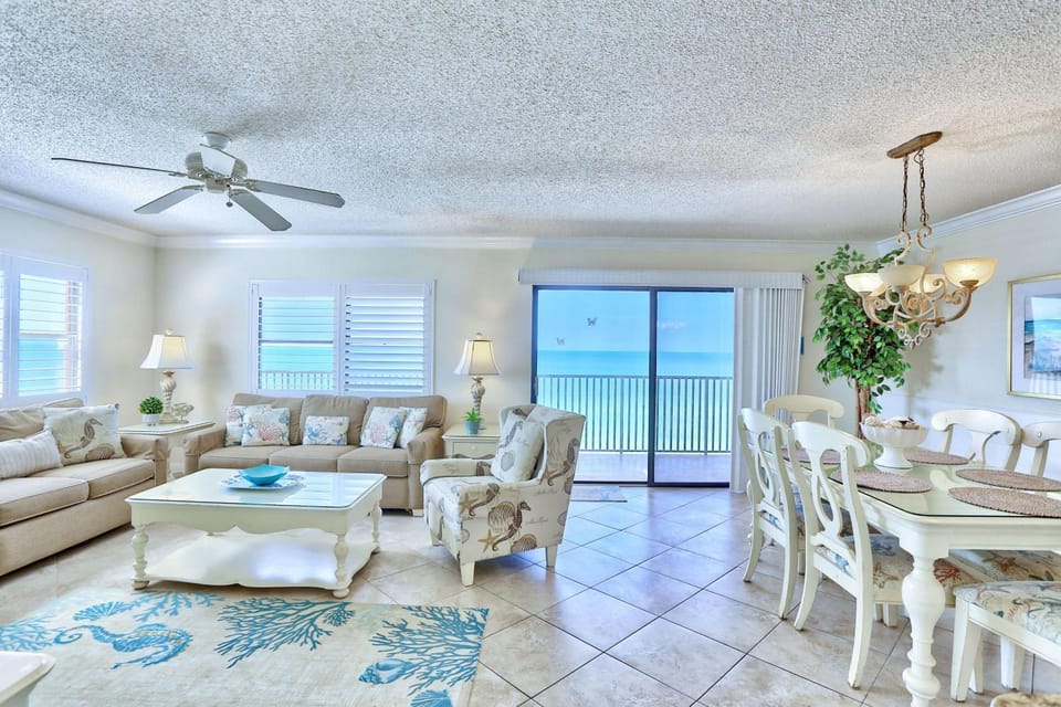 Emerald Isle 602 House in North Redington Beach