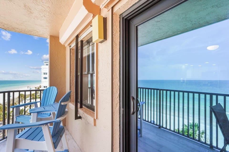 Emerald Isle 604 House in North Redington Beach