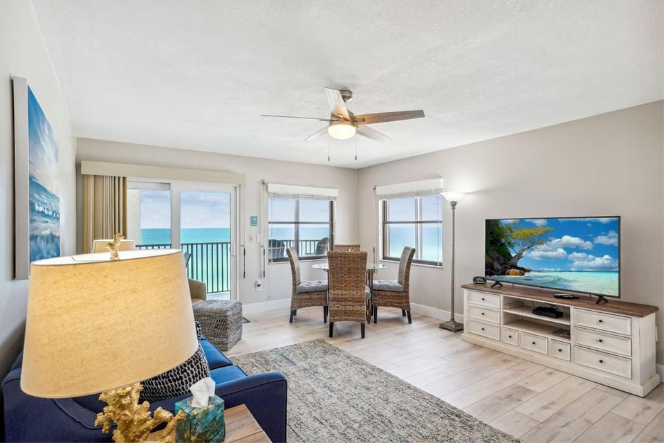 Emerald Isle 604 House in North Redington Beach