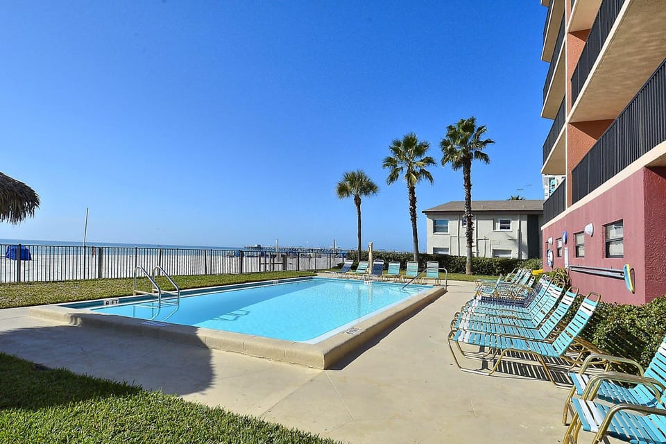 Emerald Isle 601 House in North Redington Beach
