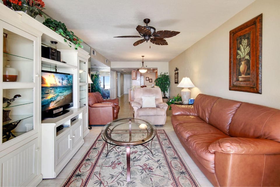 Villa Madeira 208 House in Madeira Beach