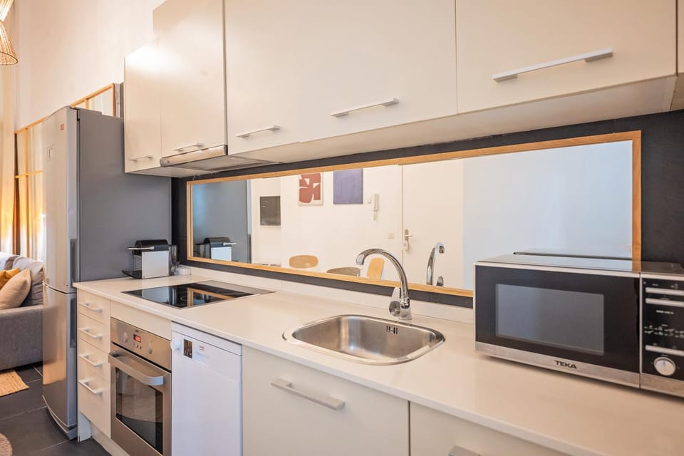 Kitchen or kitchenette