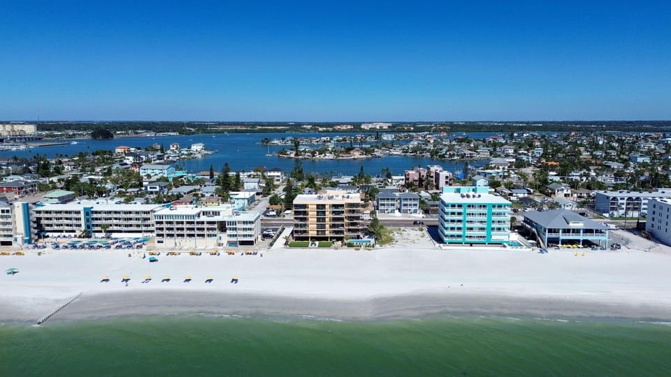 Trillium 2A - Premier House in Madeira Beach