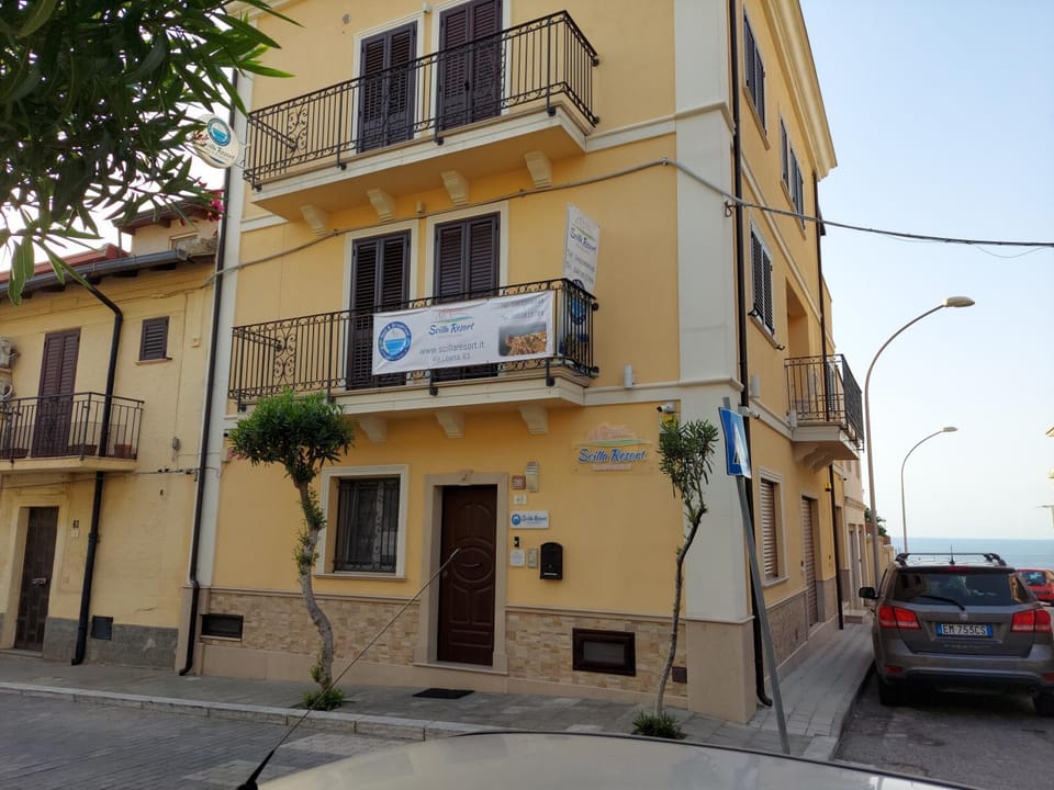 Scilla Resort Bed and Breakfast in Scilla