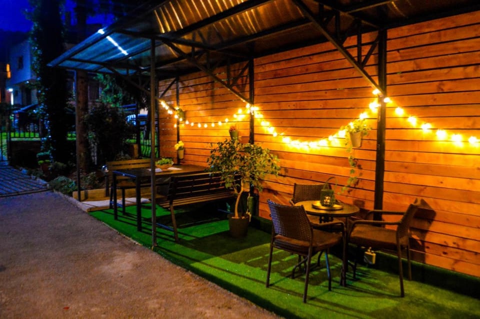 Patio, Spring, Off site, Night, BBQ facilities, Garden, Balcony/Terrace