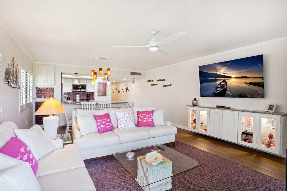 Land's End 7-206 Beach Front - Premier House in Sunset Beach