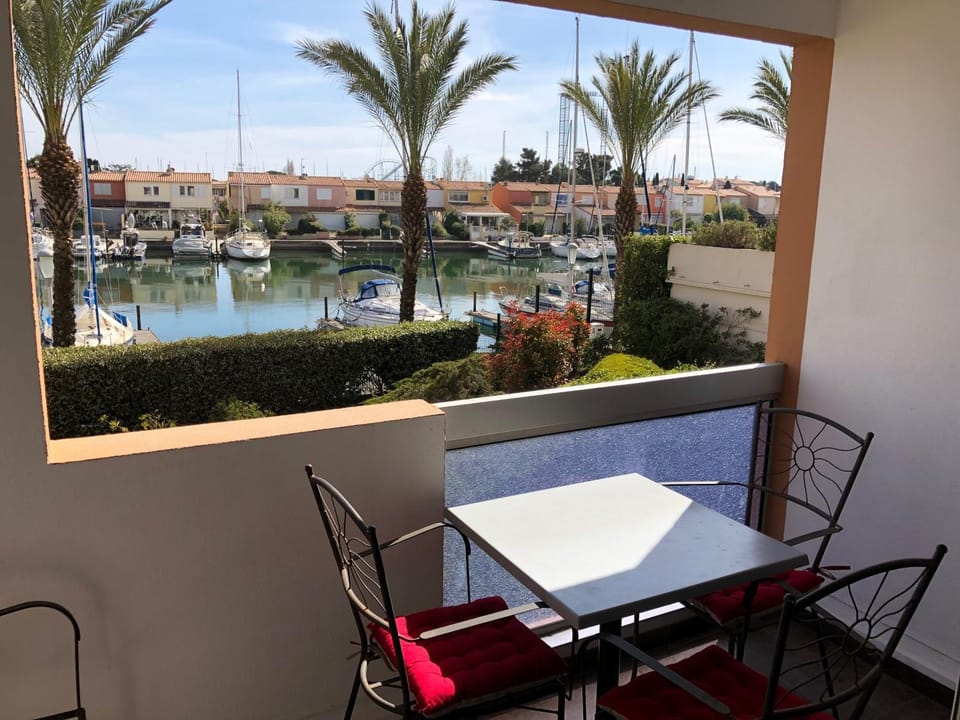 Cap Capistol Studio le Cap d'Agde vue port Apartment in Agde