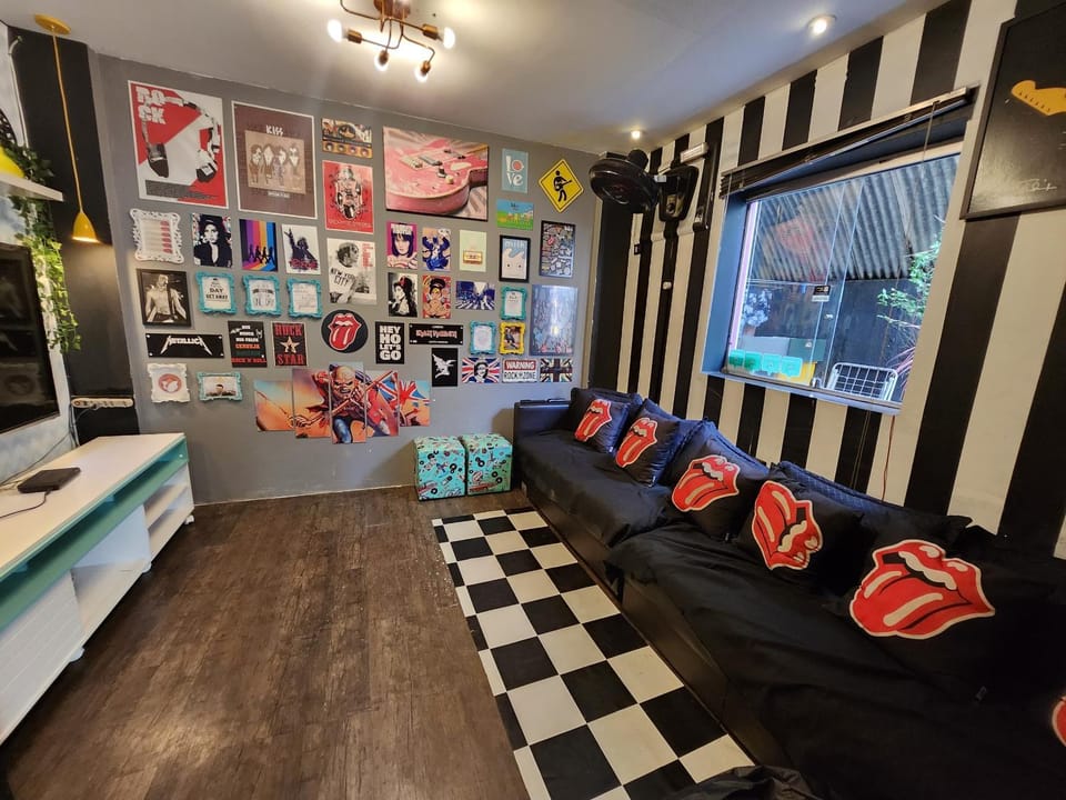 Communal lounge/ TV room, Living room