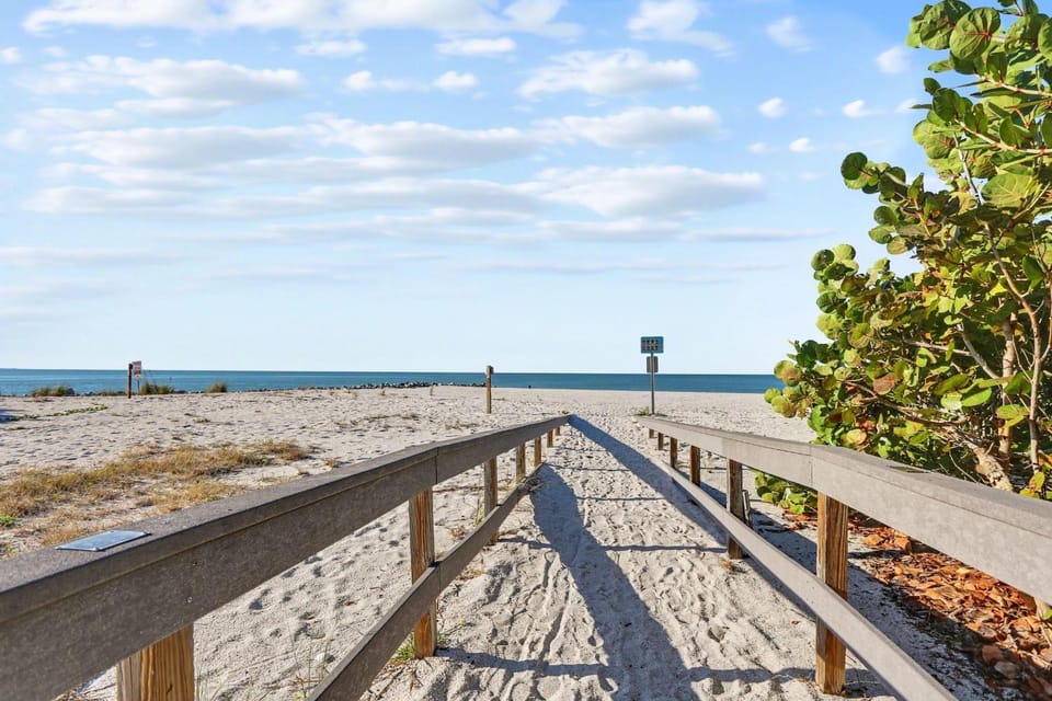 Land's End 4-304 Bay Front - Premier House in Sunset Beach