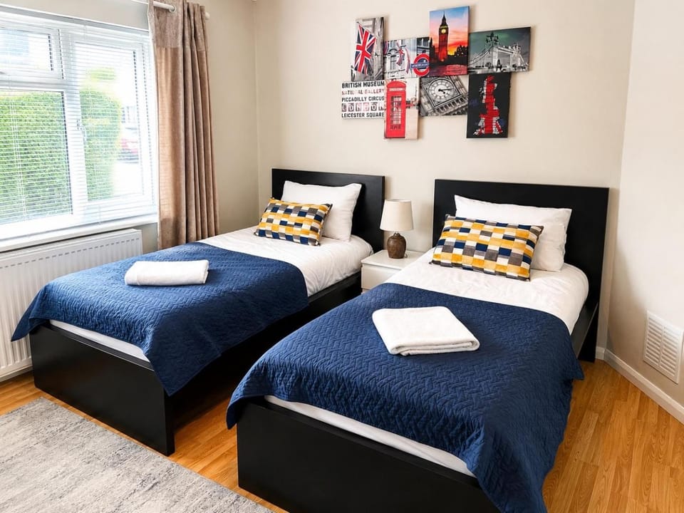 Croydon apartment with parking Apartment in Croydon