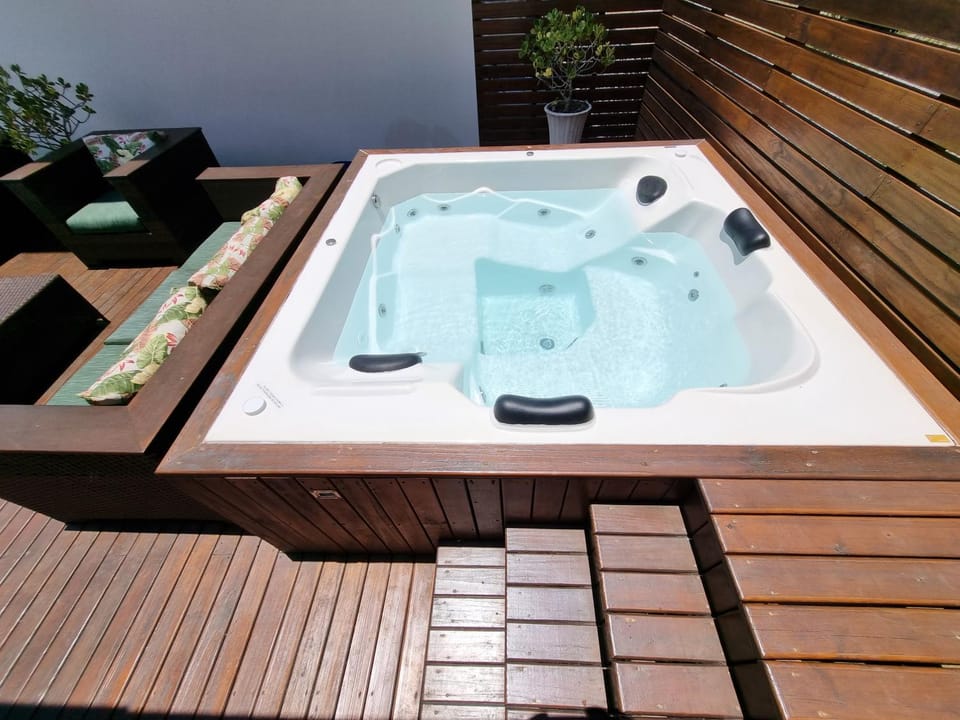 Hot Tub, Open Air Bath