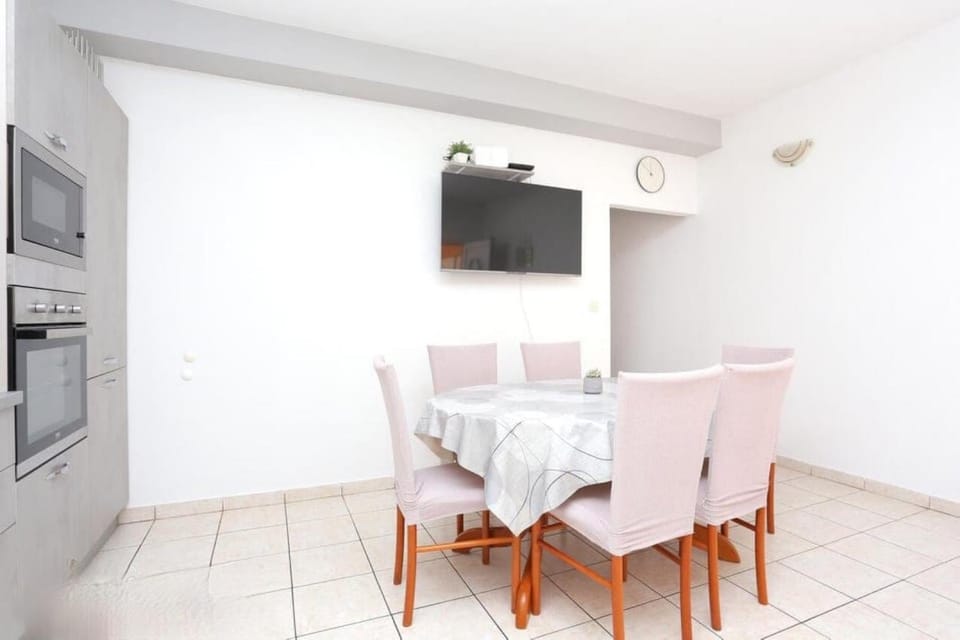 Bruno Apartment in Šibenik-Knin County, Croatia