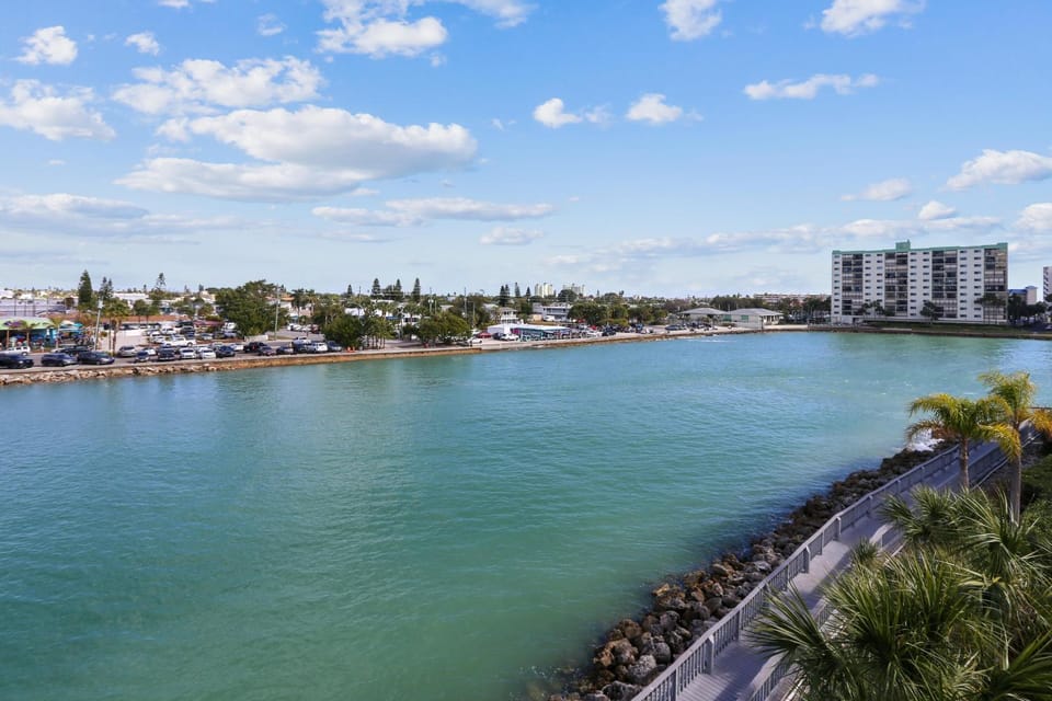 Land's End 4-405 Bay Front - Premier House in Sunset Beach