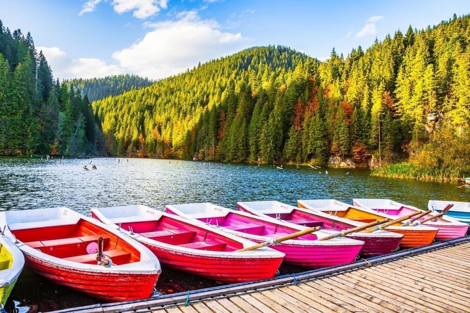 Lake House Apartment in Romania