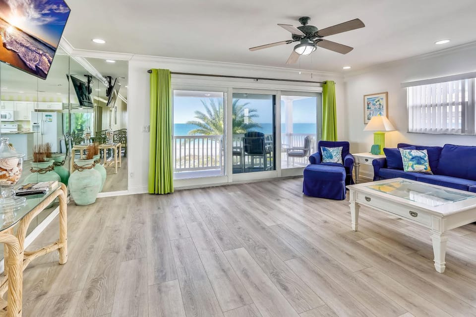 Sunset Villas 4 House in Redington Shores