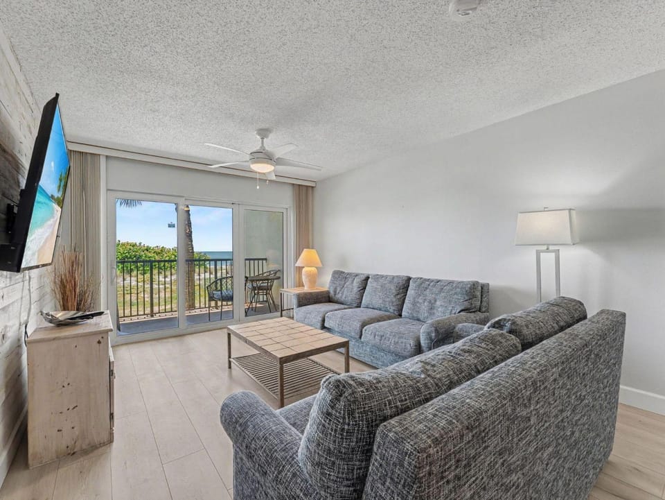 Land's End 11-202 Beach Front House in Sunset Beach