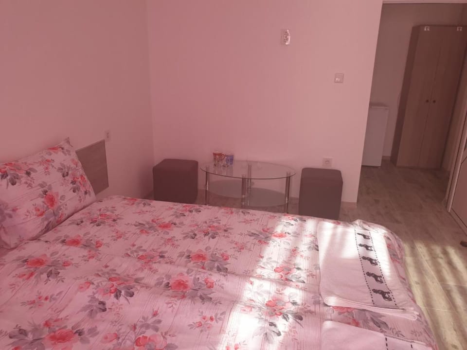 Апартамент Нощувки Шумен Apartment in Bulgaria