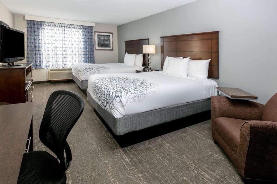 Photo of the whole room, On site